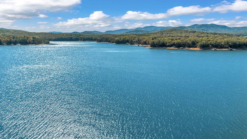 Where Is North Lakes